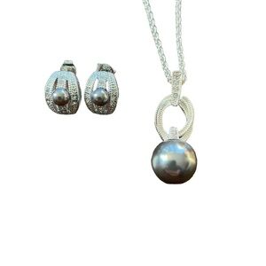 Avon Necklace Earrings Set Silver Tone Faux Black Pearl